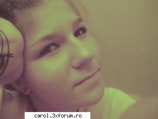 prea plictisita aci`..:)) da mere. io`s karyna` cine nu o stiut..=))